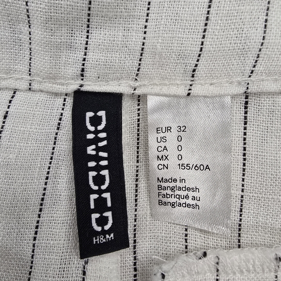 H&M White Pinstripe Linen Bermuda Shorts - Picture 4 of 8